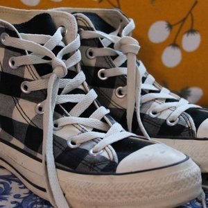 Converse Chuck Taylor All Star White/Black Checker Hi-Top Sneaker (Women's SZ 7)